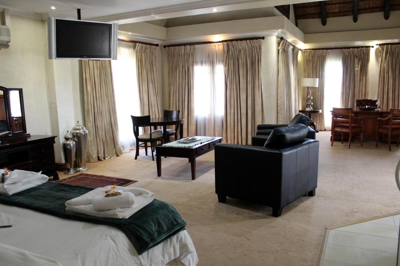 Prinshof Manor Guesthouse Pretoria Bagian luar foto