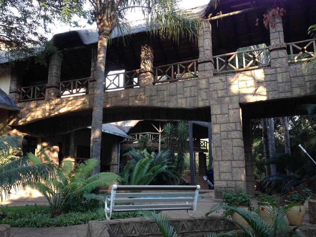 Prinshof Manor Guesthouse Pretoria Bagian luar foto