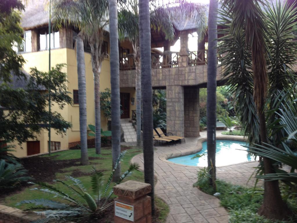 Prinshof Manor Guesthouse Pretoria Bagian luar foto
