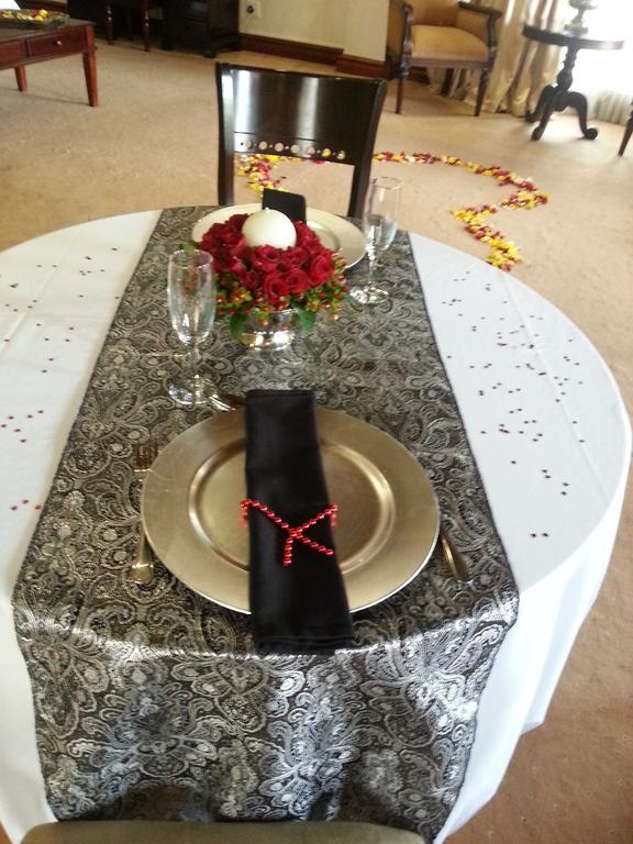 Prinshof Manor Guesthouse Pretoria Bagian luar foto