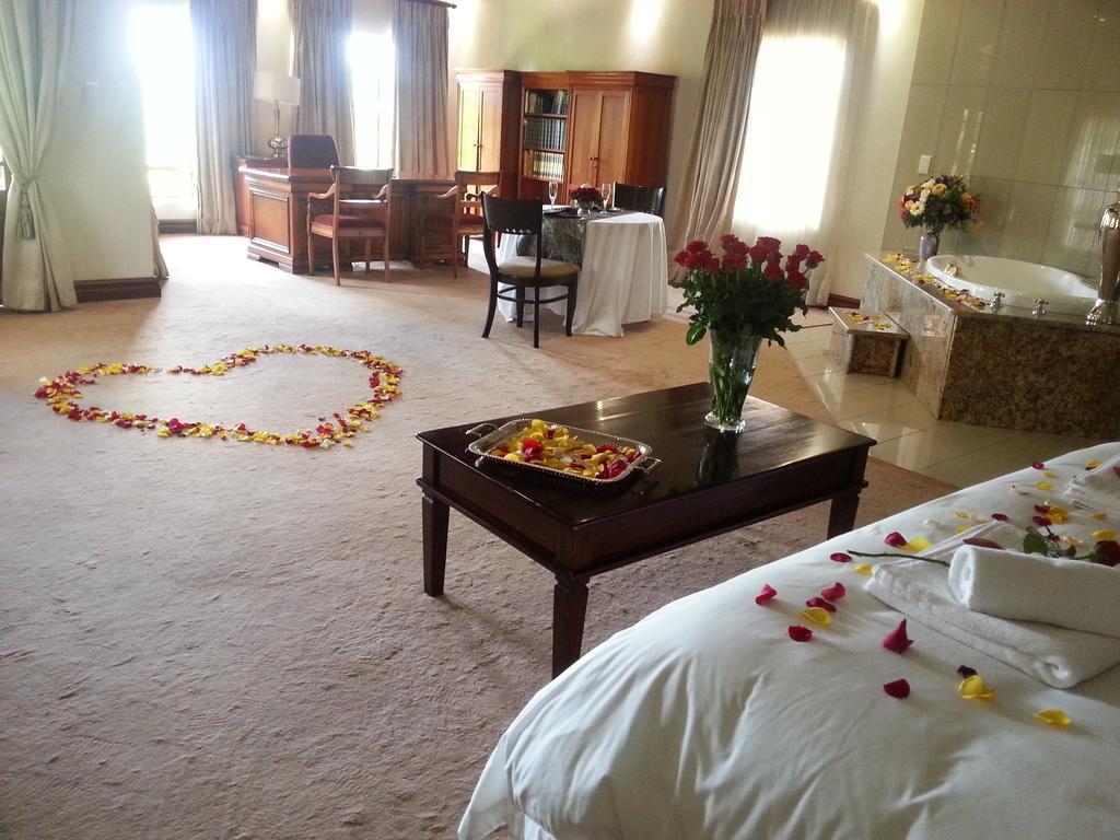 Prinshof Manor Guesthouse Pretoria Bagian luar foto
