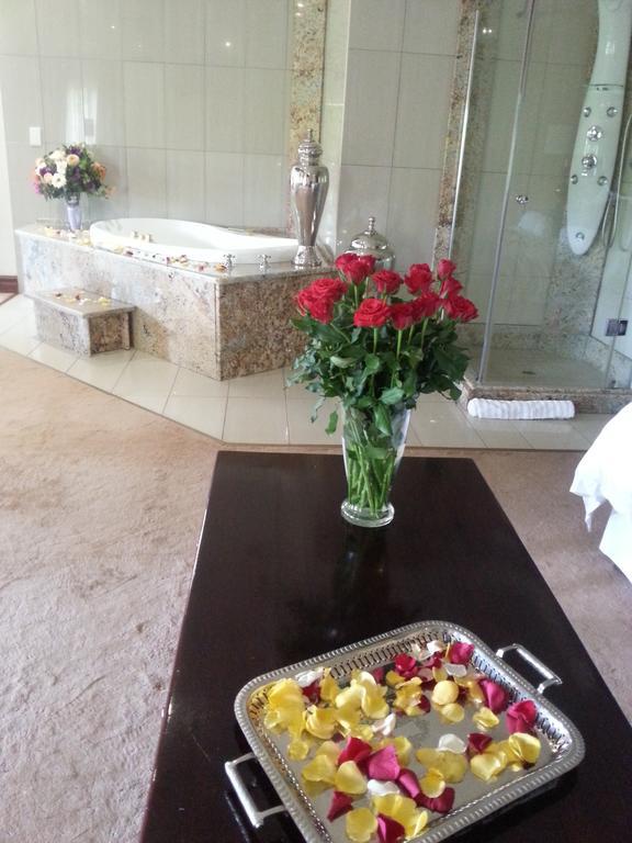 Prinshof Manor Guesthouse Pretoria Bagian luar foto